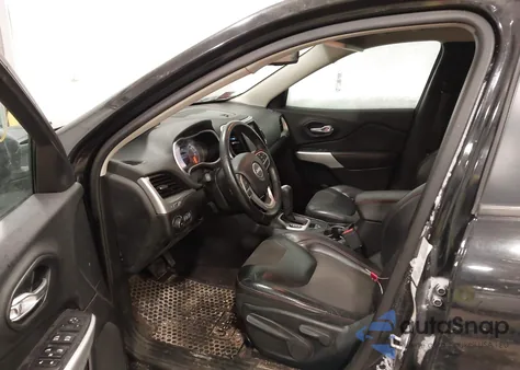 2017 Jeep Cherokee Trailhawk из США, поврежденный, VIN 1C4PJMBS1HW625405